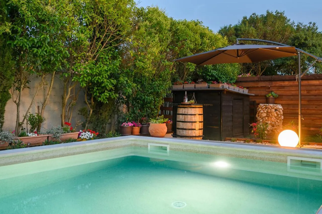Haus Rustica Villa Pula Holiday home